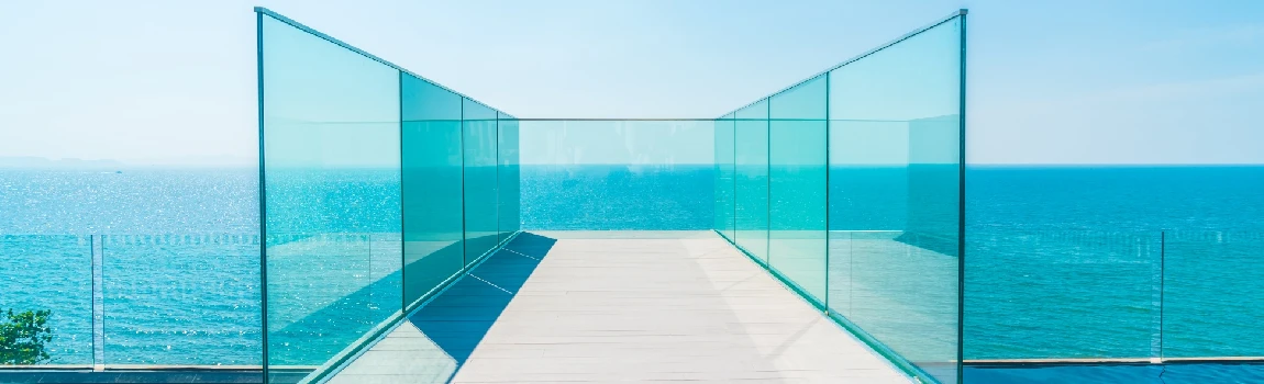 Customized Glass Pool Fence Repair Services in St. Petersburg, FL